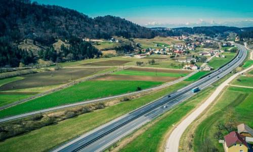 Renovation of the drive construction at the expressway sections HC Vipava – Ajdovščina and Ajdovščina – Selo